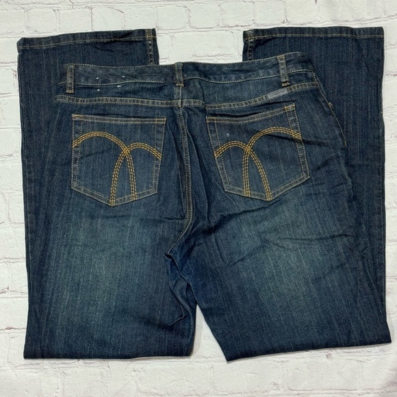 LIZ CLAIBORNE JEANS BOOTCUT dark wash denim women’s pants in size 12 GUC - Picture 13 of 16